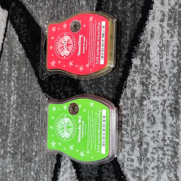 SCENTSY SCENT OF-THE MONTH WATERMELON MINT & BANANA BERRY WAX BARS BUNDLE - Picture 1 of 7
